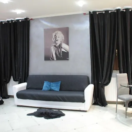 بيت للعطل Petroni