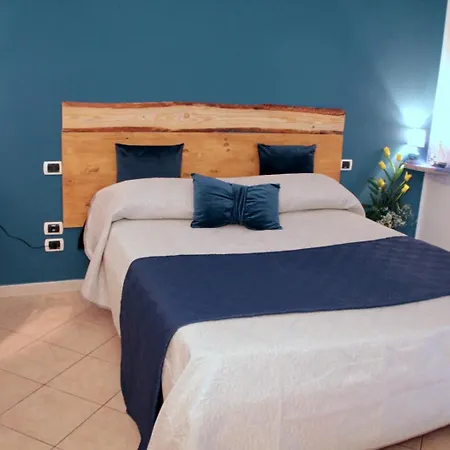 Petroni بيت للعطل باري